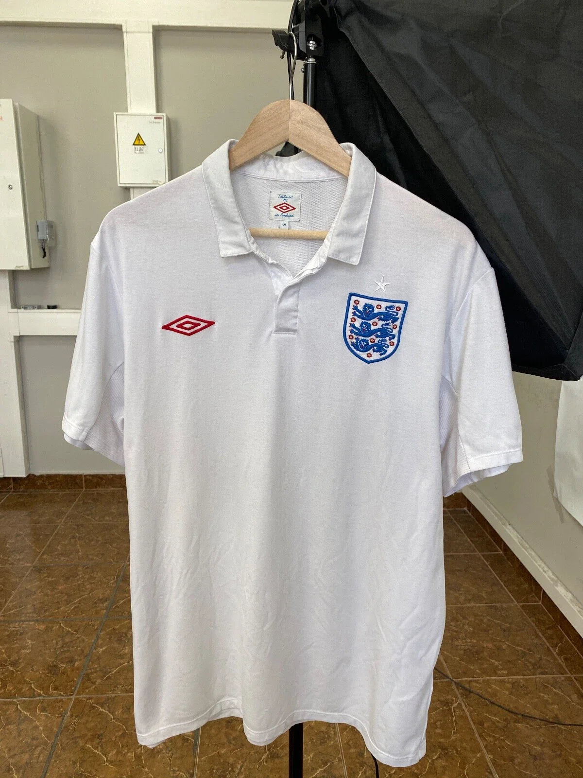 England Umbro Soccer Jersey Training Rare Retro Hype size XL... Unisex T-shirt, Sweatshirt, Hoodie, Long Sleeve Tee - T-Shirt, Sweatshirt, Hoodie