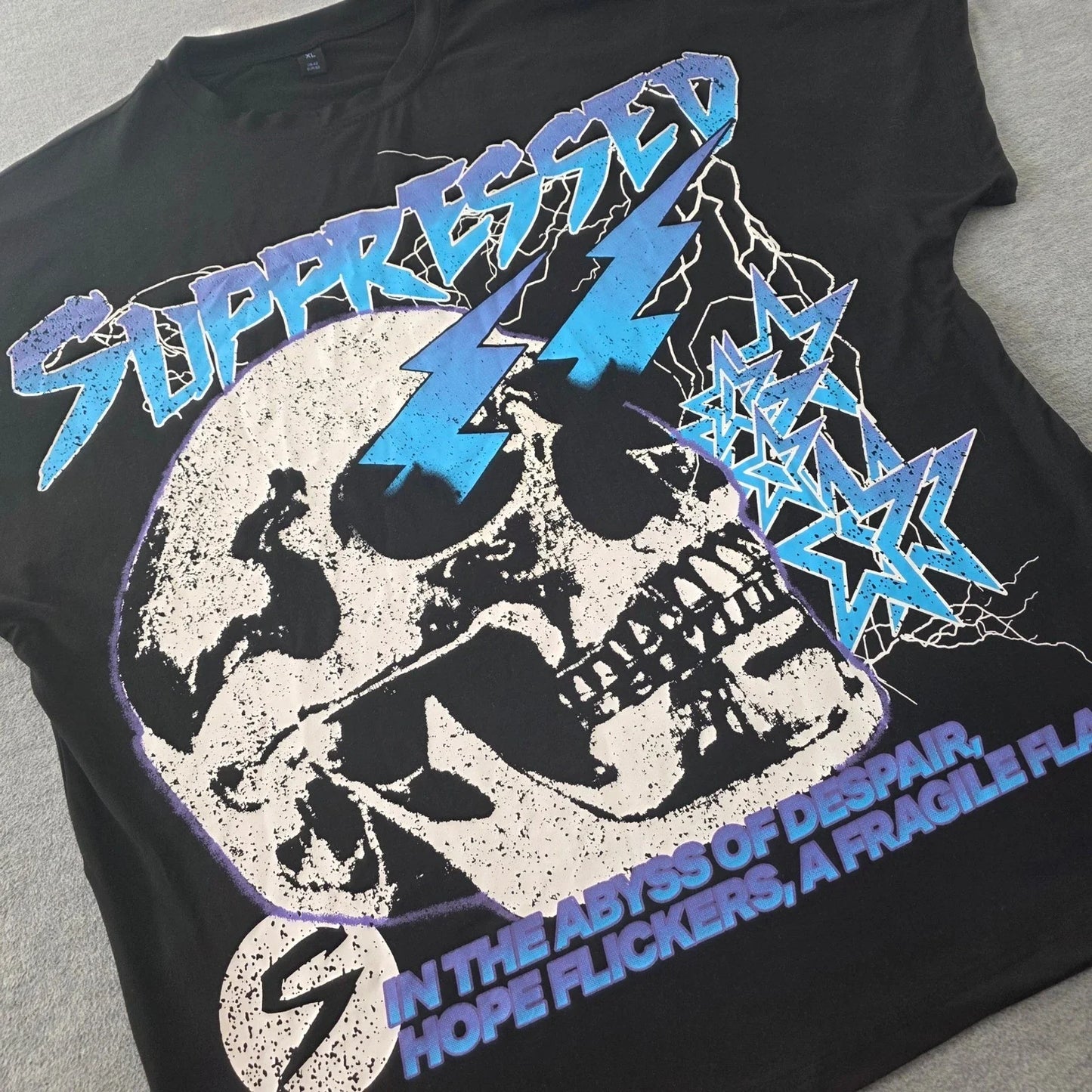 Romwe Mens XL Black Suppressed Skull Lightning Graphic Streetwear T-Shirt XL Unisex T-shirt, Sweatshirt, Hoodie, Long Sleeve Tee - T-Shirt, Sweatshirt, Hoodie