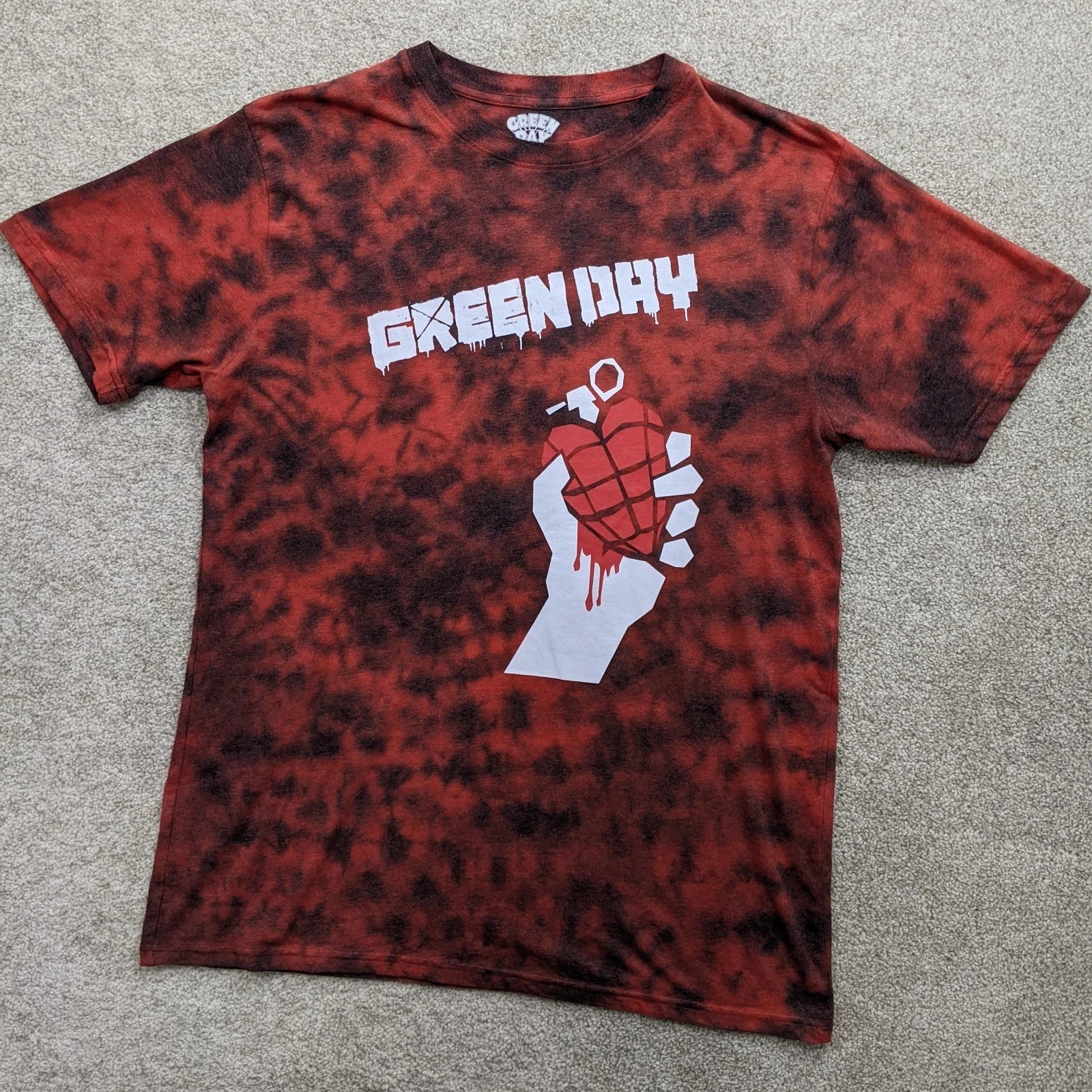 Green Day T Shirt Size L Large American Idiot Heart Grenade Red Black Tie Dye Unisex T-shirt, Sweatshirt, Hoodie, Long Sleeve Tee - T-Shirt, Sweatshirt, Hoodie