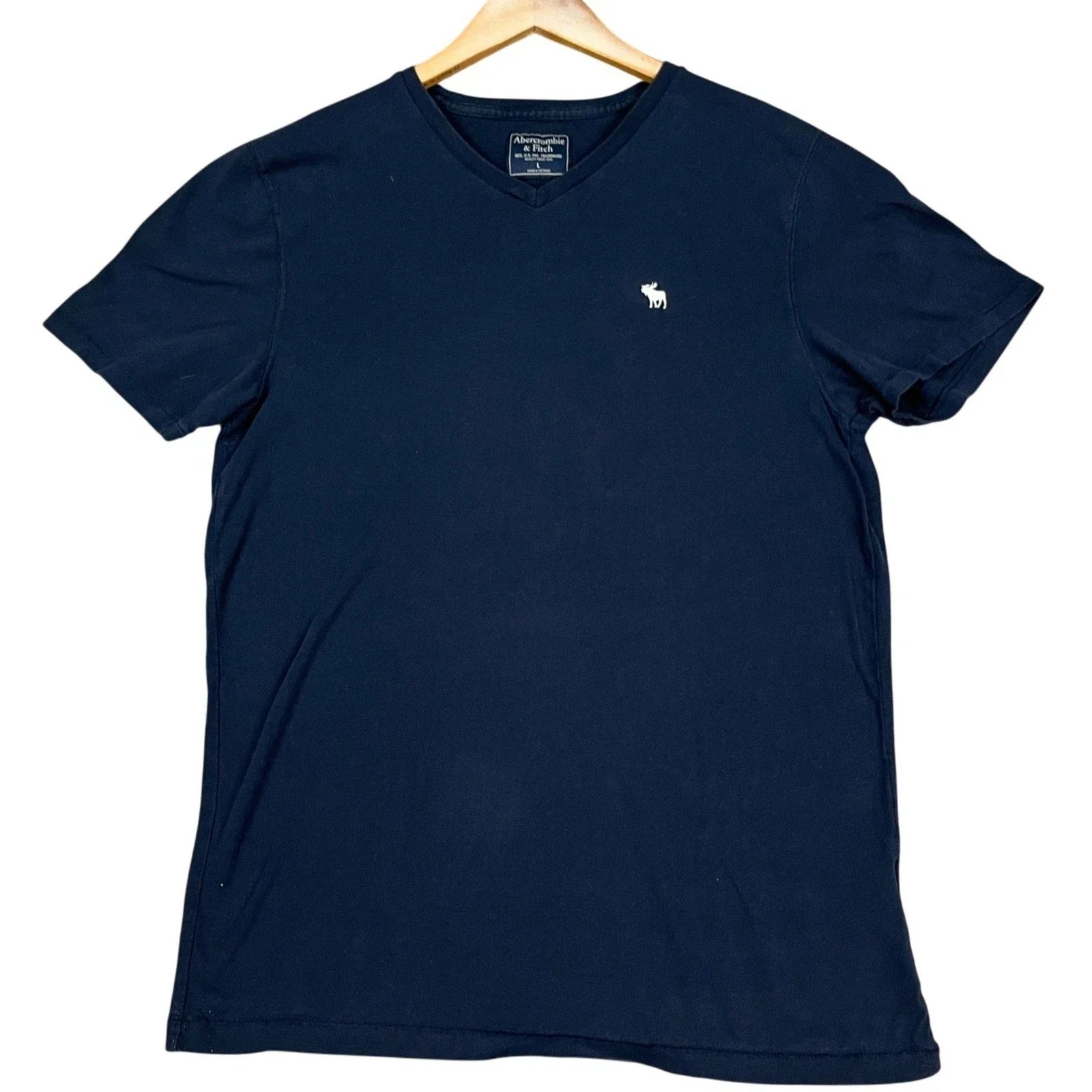 Abercrombie & Fitch T-Shirt Mens Large Navy Blue Short Sleeve V-Neck Moose Logo Unisex T-shirt, Sweatshirt, Hoodie, Long Sleeve Tee - T-Shirt, Sweatshirt, Hoodie