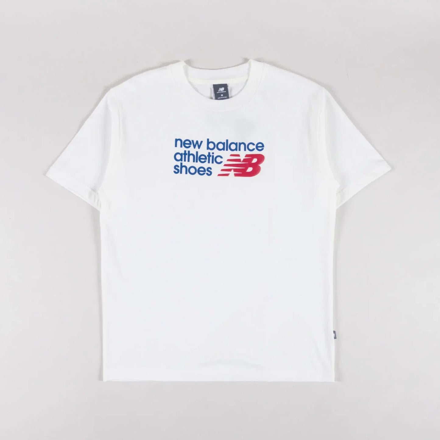 New Balance White Athletics Premium Relaxed Chest Logo T-Shirt - Medium RRP 35 Unisex T-shirt, Sweatshirt, Hoodie, Long Sleeve Tee - T-Shirt, Sweatshirt, Hoodie