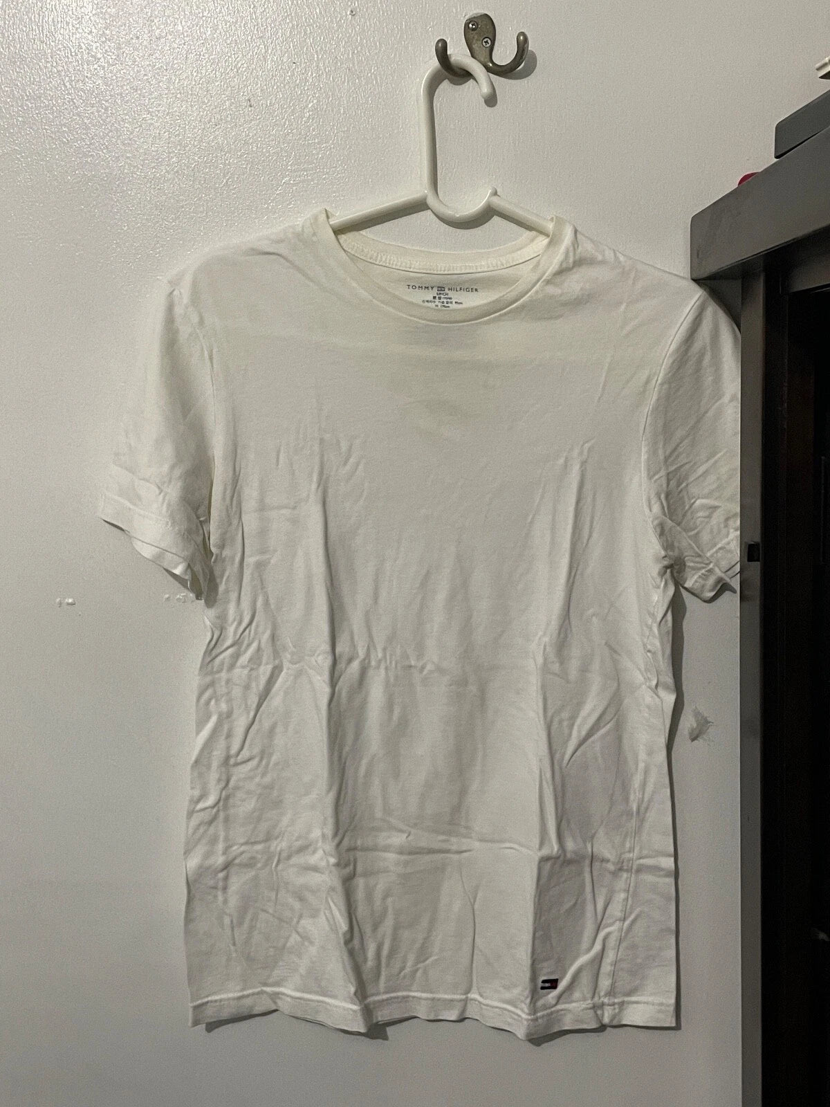 Men's Tommy Hilfiger Plain White Short Sleeve T-Shirt Size Small Unisex T-shirt, Sweatshirt, Hoodie, Long Sleeve Tee - T-Shirt, Sweatshirt, Hoodie