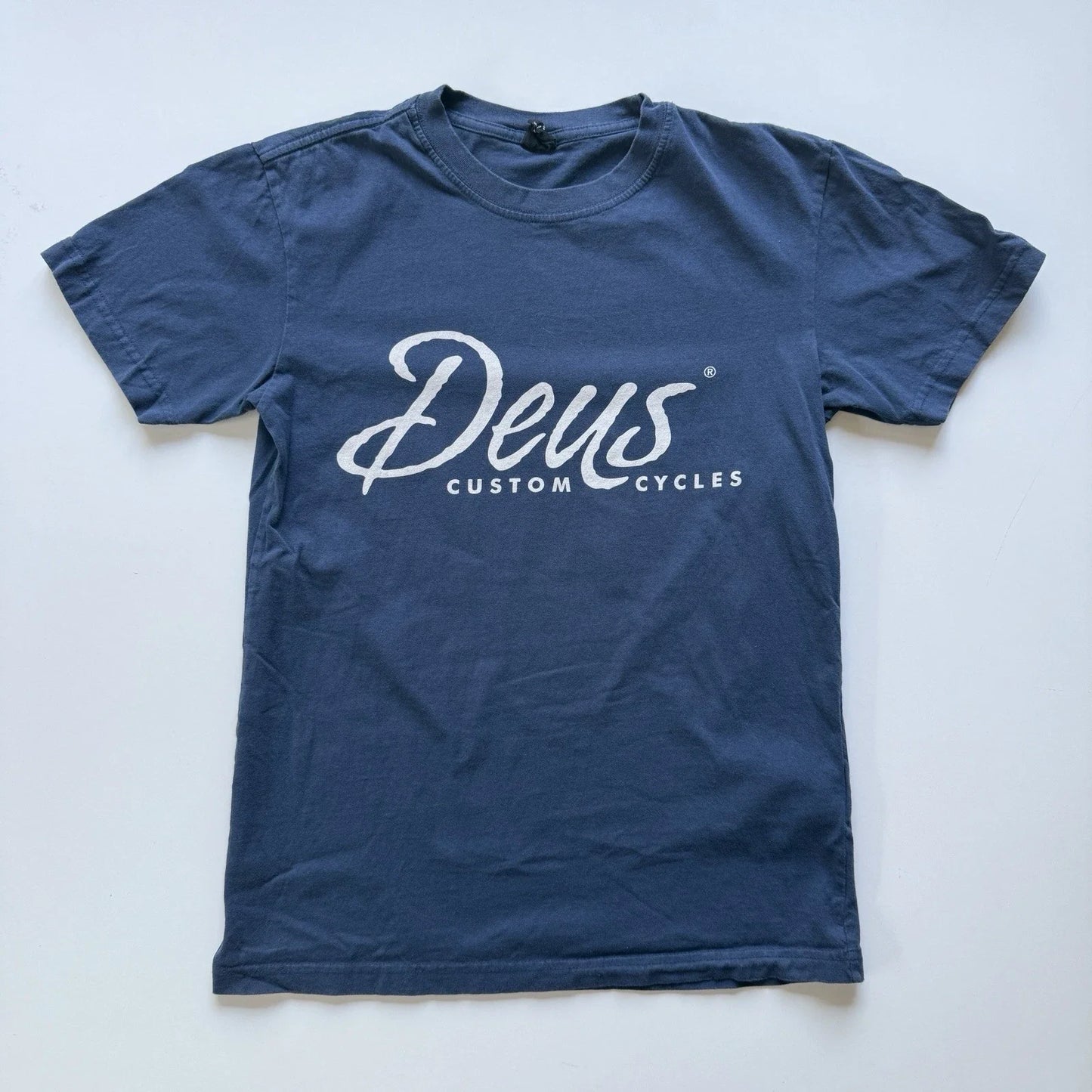 DEUS EX MACHINA Short Sleeve Custom Cycles T-Shirt Mens XS Blue Moto Bikes Unisex T-shirt, Sweatshirt, Hoodie, Long Sleeve Tee - T-Shirt, Sweatshirt, Hoodie