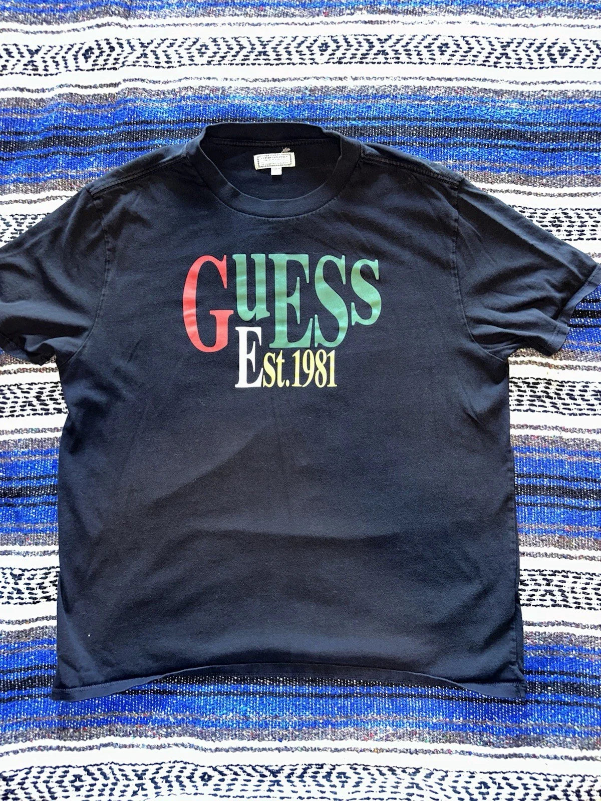 Guess Graphic T-Shirt Men Sz XL Black Logo Spellout Y2K Short Sleeve Logo Unisex T-shirt, Sweatshirt, Hoodie, Long Sleeve Tee - T-Shirt, Sweatshirt, Hoodie