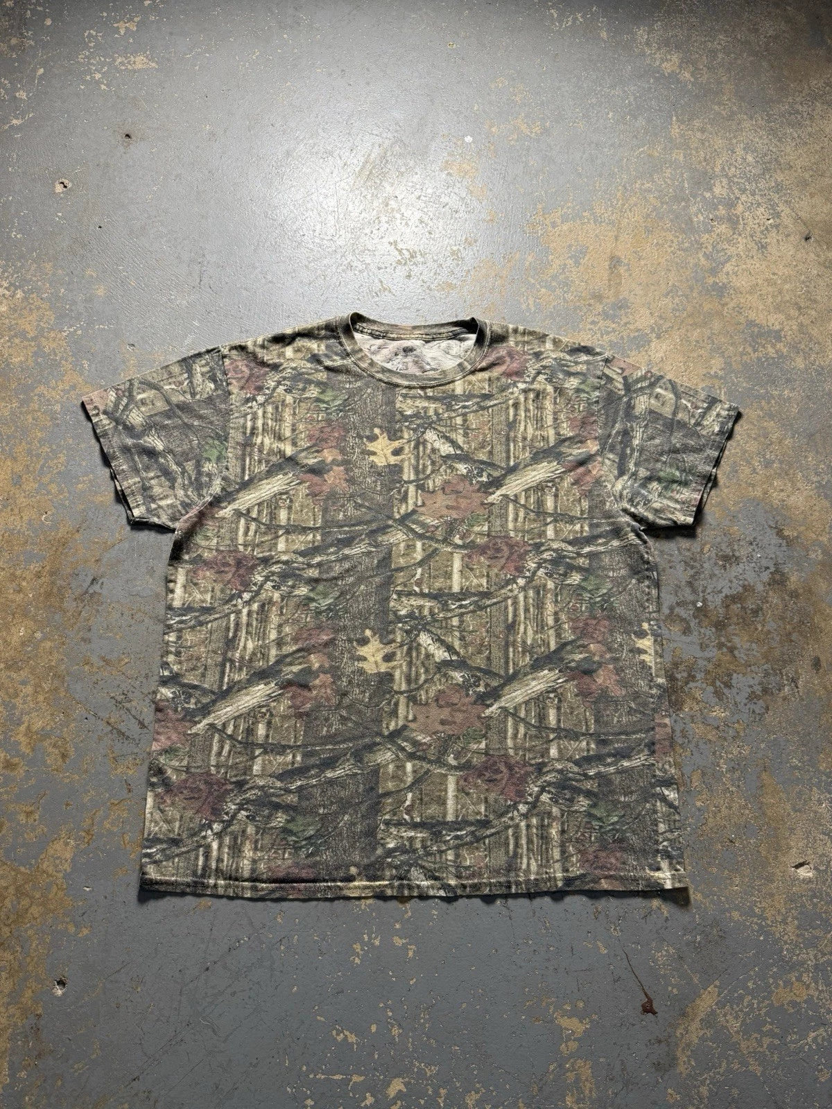 Vintage Mossy Oak Camo Y2K Grunge Essential Basic Tee Shirt-Size XL Unisex T-shirt, Sweatshirt, Hoodie, Long Sleeve Tee - T-Shirt, Sweatshirt, Hoodie