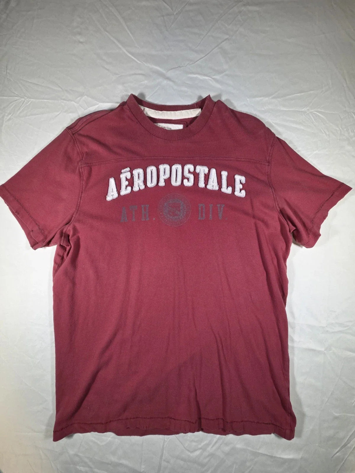 Aeropostale Men's Large Distressed Edge Dark Red Short Sleeve T Shirt Tee Y2K Unisex T-shirt, Sweatshirt, Hoodie, Long Sleeve Tee - T-Shirt, Sweatshirt, Hoodie