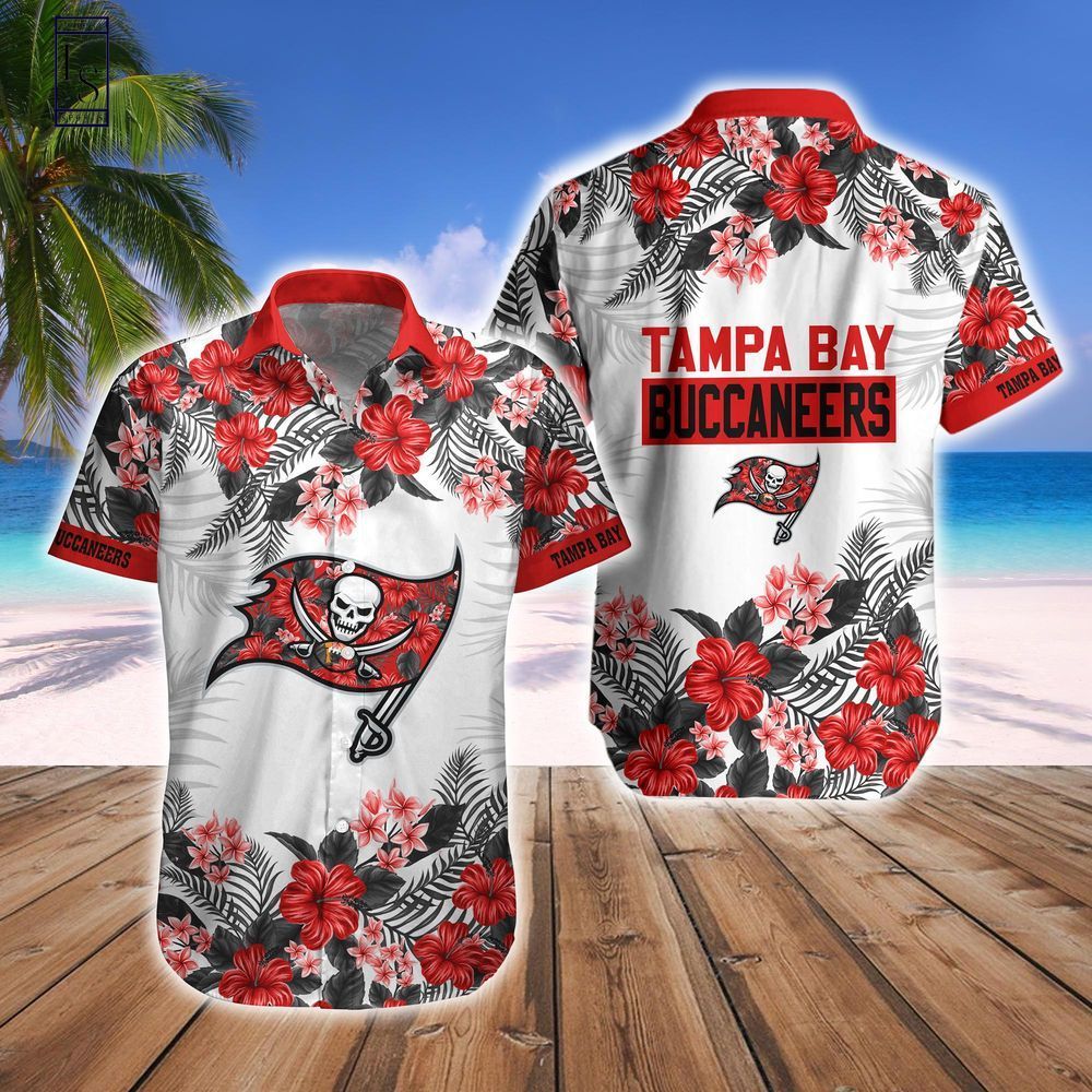 Tampa Bay Buccaneers Hawaiian Shirt Short Tropical Combo Set Unisex T-shirt, Sweatshirt, Hoodie, Long Sleeve Tee - T-Shirt, Sweatshirt, Hoodie