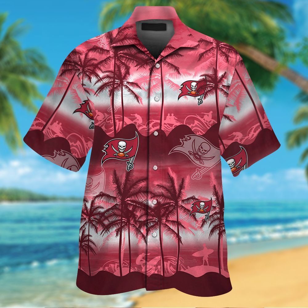 Tampa Bay Buccaneers Short Sleeve Button Up Tropical Hawaiian Shirt VER016 Unisex T-shirt, Sweatshirt, Hoodie, Long Sleeve Tee - T-Shirt, Sweatshirt, Hoodie