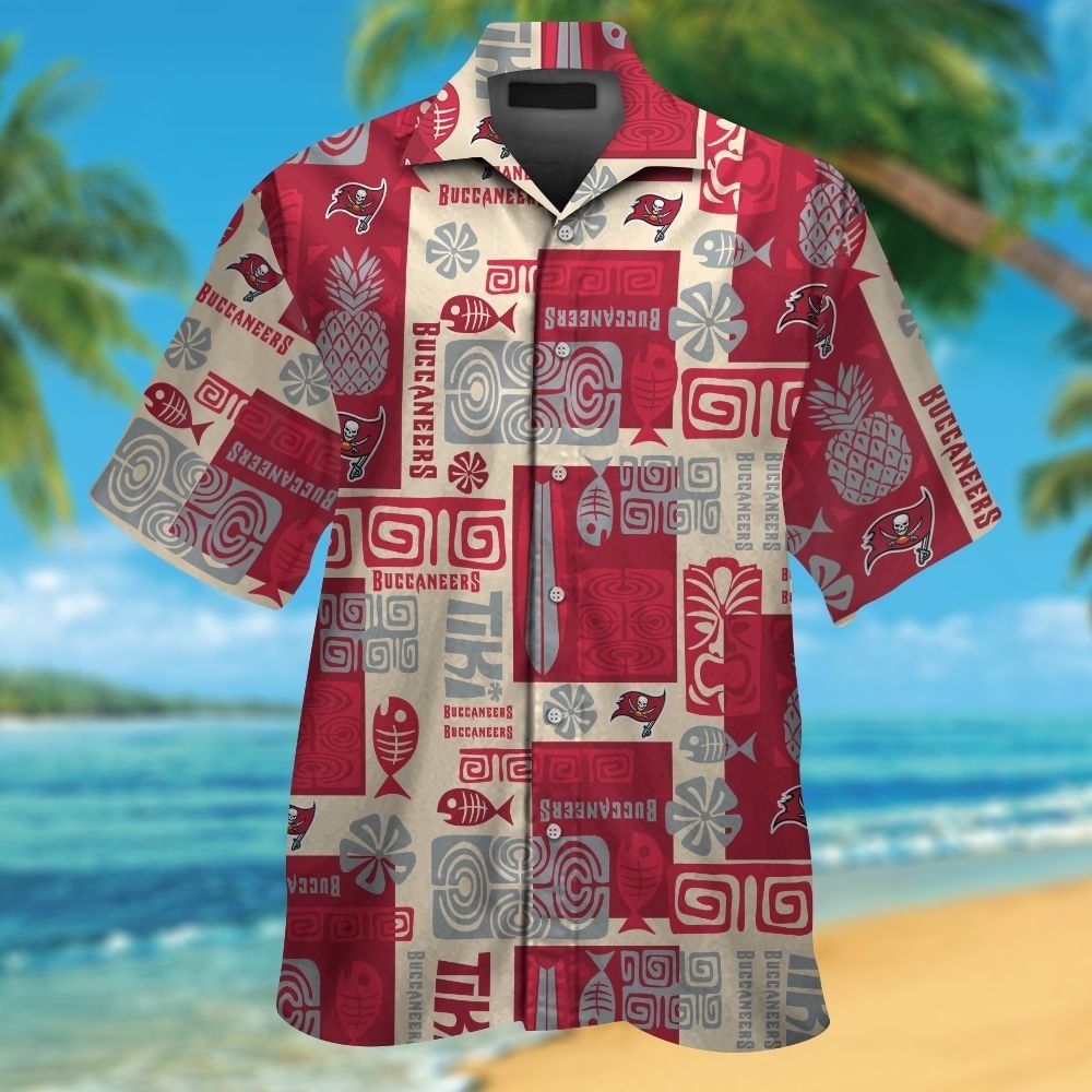 Tampa Bay Buccaneers Short Sleeve Button Up Tropical Hawaiian Shirt VER03 Unisex T-shirt, Sweatshirt, Hoodie, Long Sleeve Tee - T-Shirt, Sweatshirt, Hoodie
