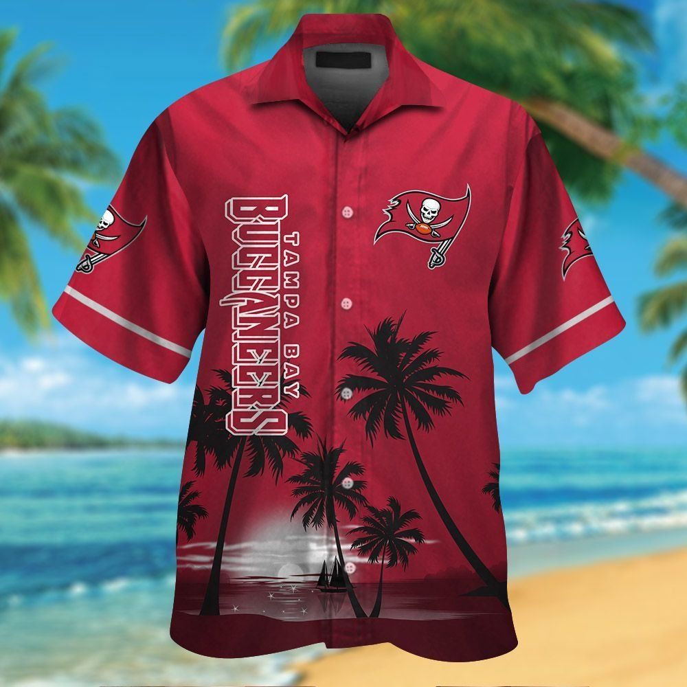 Tampa Bay Buccaneers Short Sleeve Button Up Tropical Hawaiian Shirt VER04 Unisex T-shirt, Sweatshirt, Hoodie, Long Sleeve Tee - T-Shirt, Sweatshirt, Hoodie
