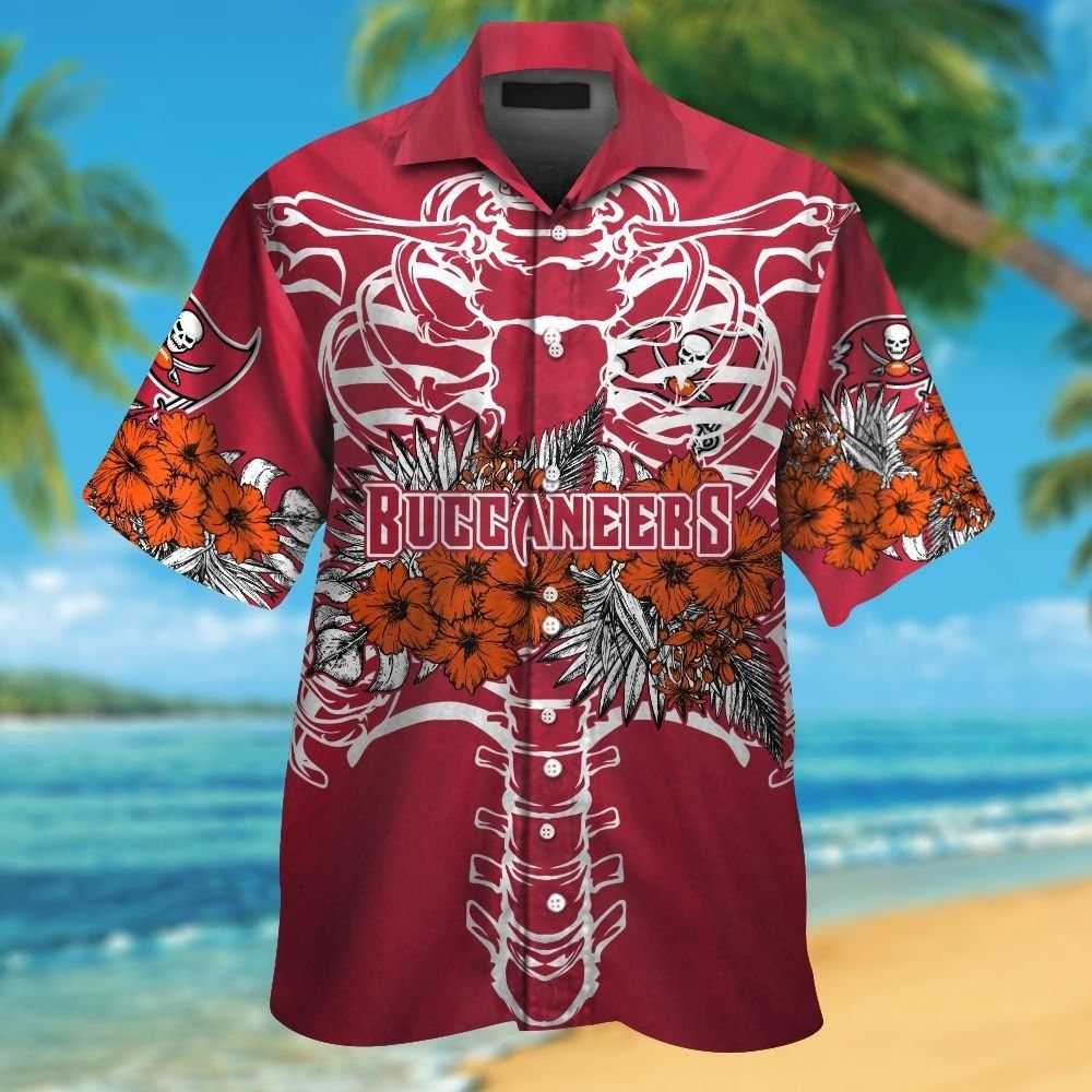 Tampa Bay Buccaneers Short Sleeve Button Up Tropical Hawaiian Shirt VER09 Unisex T-shirt, Sweatshirt, Hoodie, Long Sleeve Tee - T-Shirt, Sweatshirt, Hoodie