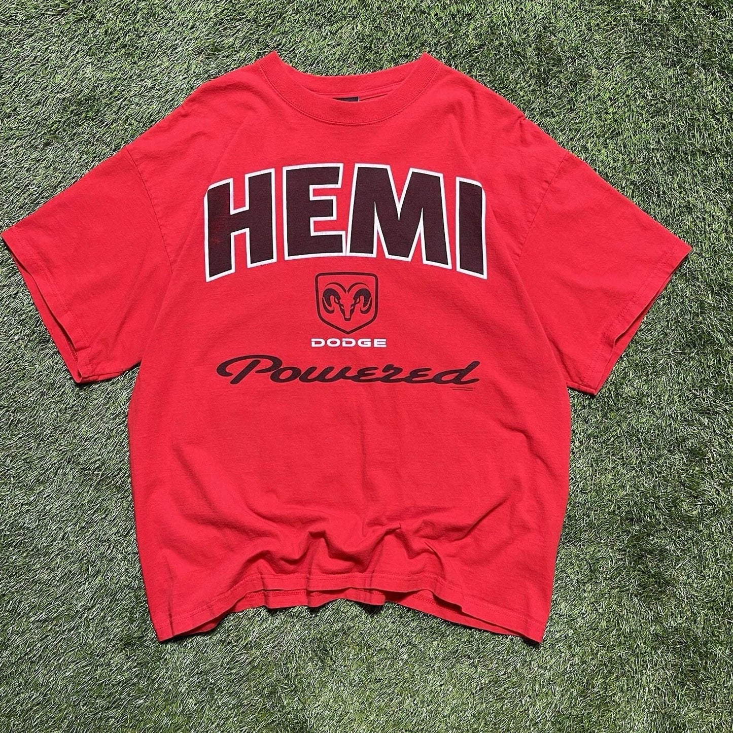 VTG Mens Hemi Powered Dogde Engine Racing T Shirt Sz XL Grunge Graphic Print Red Unisex T-shirt, Sweatshirt, Hoodie, Long Sleeve Tee - T-Shirt, Sweatshirt, Hoodie
