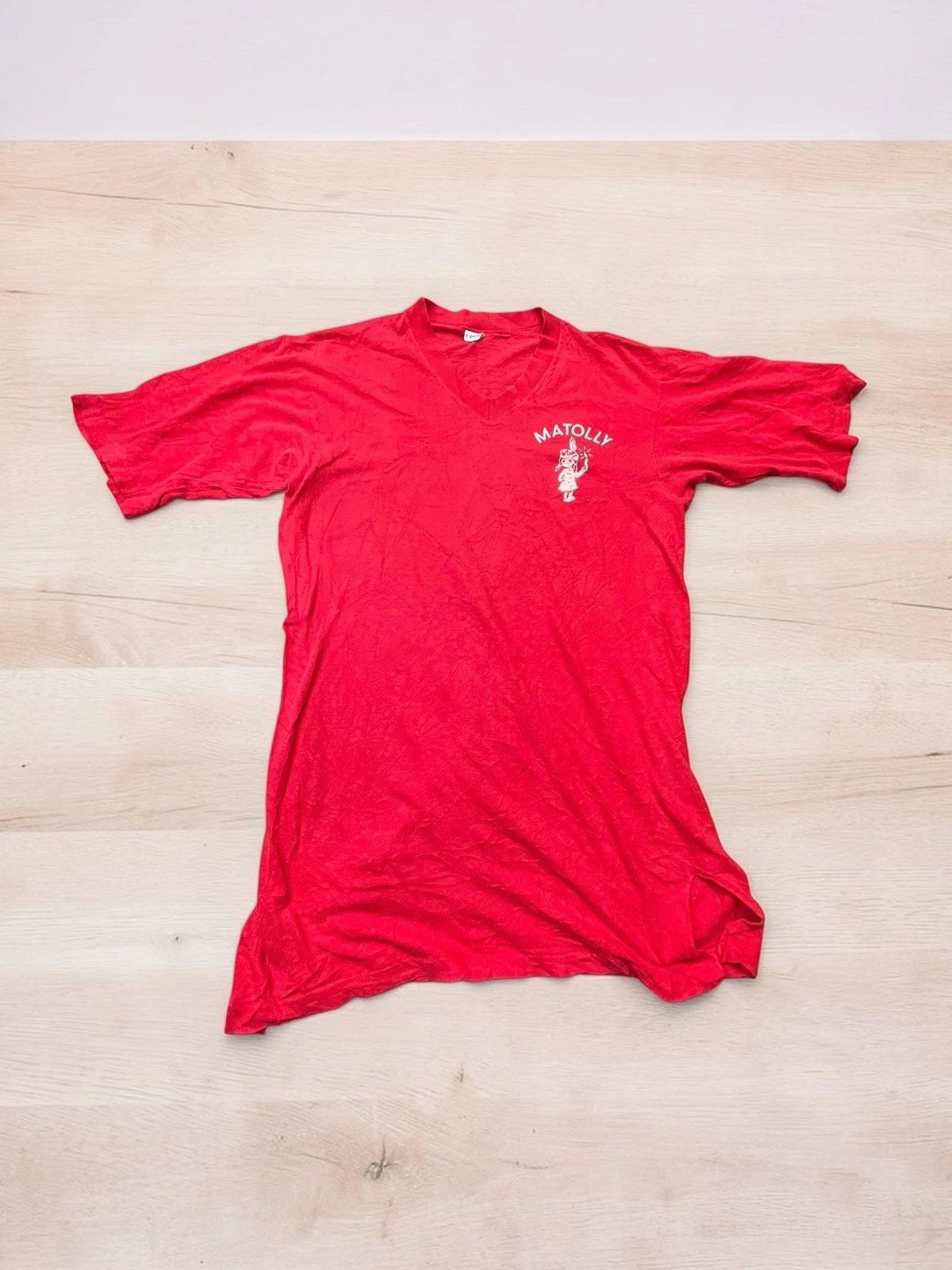 Vintage Champion Matolly Graphic V-Neck T-Shirt Red Size Large Unisex T-shirt, Sweatshirt, Hoodie, Long Sleeve Tee - T-Shirt, Sweatshirt, Hoodie