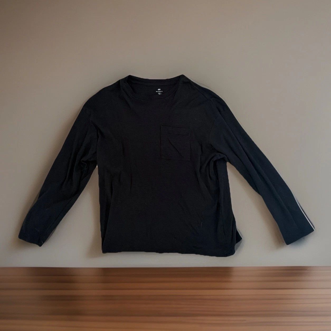 H&M T-Shirt Men Black Long Sleeve Relaxed Fit Unisex T-shirt, Sweatshirt, Hoodie, Long Sleeve Tee - T-Shirt, Sweatshirt, Hoodie