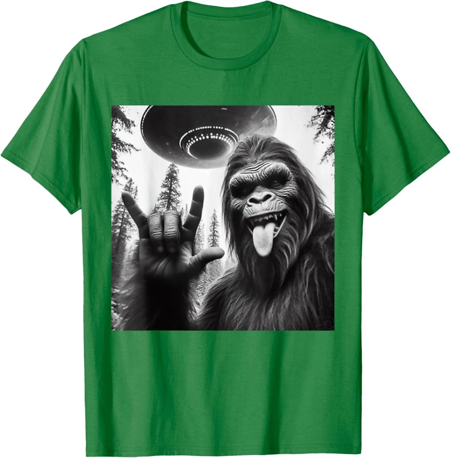 Sasquatch Bigfoot Cool Rock On Selfie With Ufo Alien Unisex T-Shirt Unisex T-shirt, Sweatshirt, Hoodie, Long Sleeve Tee - T-Shirt, Sweatshirt, Hoodie