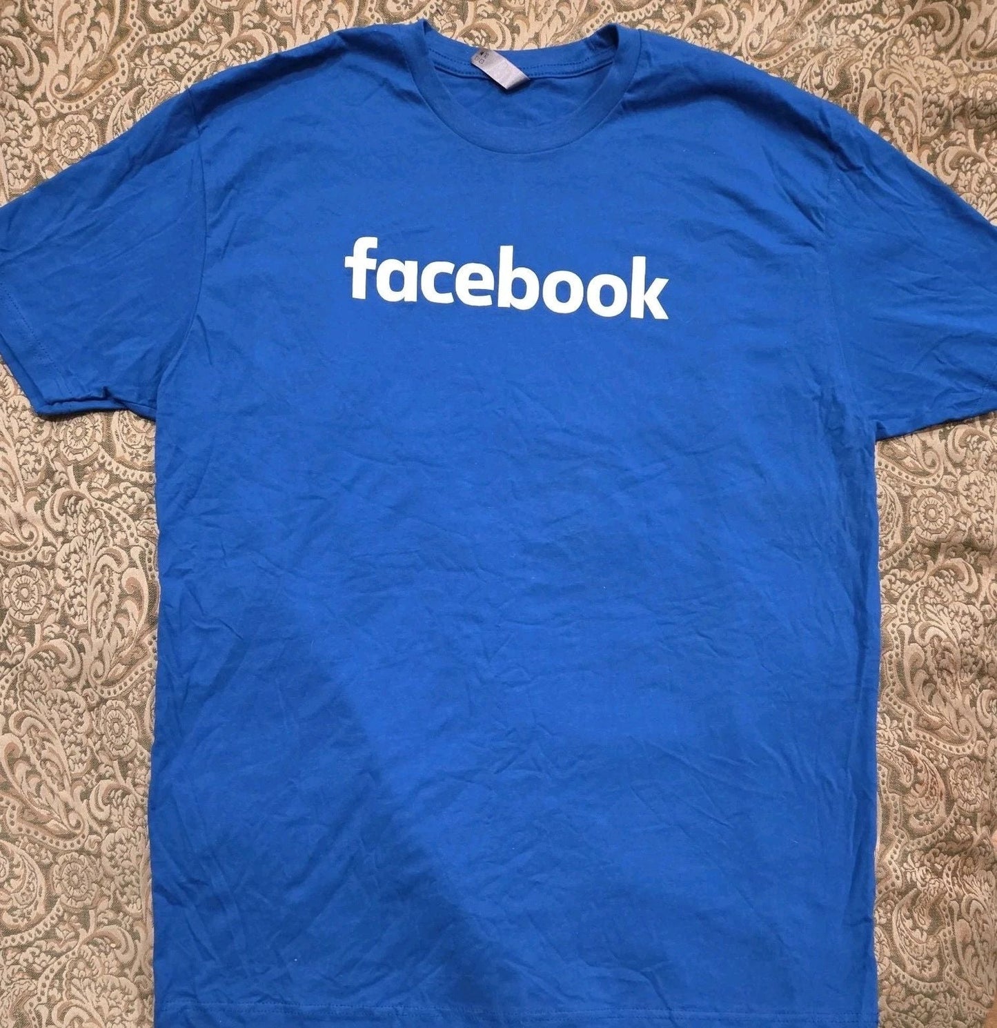 Rare Facebook Employee XL Short Sleeve Blue Social Media VR Graphic Tee NWOT Unisex T-shirt, Sweatshirt, Hoodie, Long Sleeve Tee - T-Shirt, Sweatshirt, Hoodie