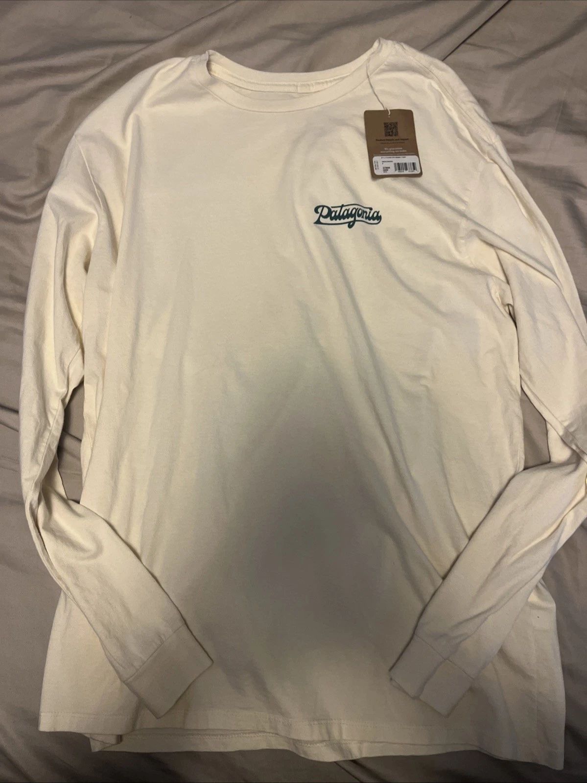 Patagonia Mens Long Sleeve Glider Organic Short Undyed Natural Large NWOT Unisex T-shirt, Sweatshirt, Hoodie, Long Sleeve Tee - T-Shirt, Sweatshirt, Hoodie
