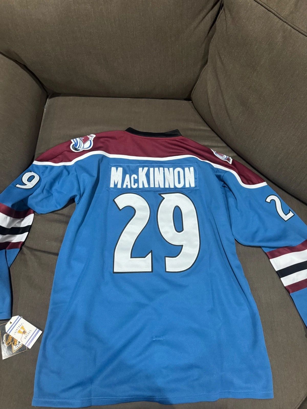 Nathan Mackinnon Colorado Avalanche Blue Throwback Jersey Mens Size XL NEW Unisex T-shirt, Sweatshirt, Hoodie, Long Sleeve Tee - T-Shirt, Sweatshirt, Hoodie