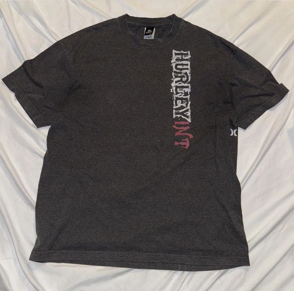 Simple Y2K gray Hurley tee Unisex T-shirt, Sweatshirt, Hoodie, Long Sleeve Tee - T-Shirt, Sweatshirt, Hoodie