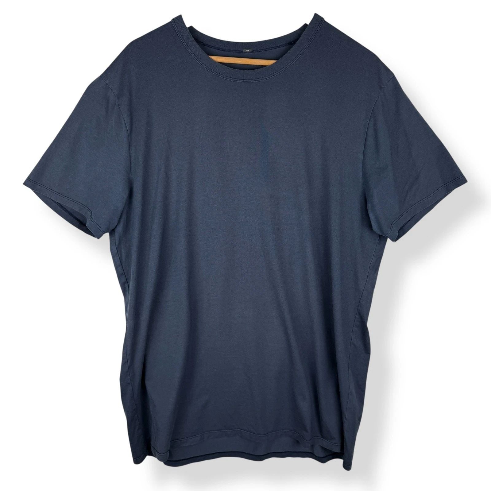 Lululemon T Shirt Mens Size XL Navy Blue Streetwear Performance Athleisure Top Unisex T-shirt, Sweatshirt, Hoodie, Long Sleeve Tee - T-Shirt, Sweatshirt, Hoodie
