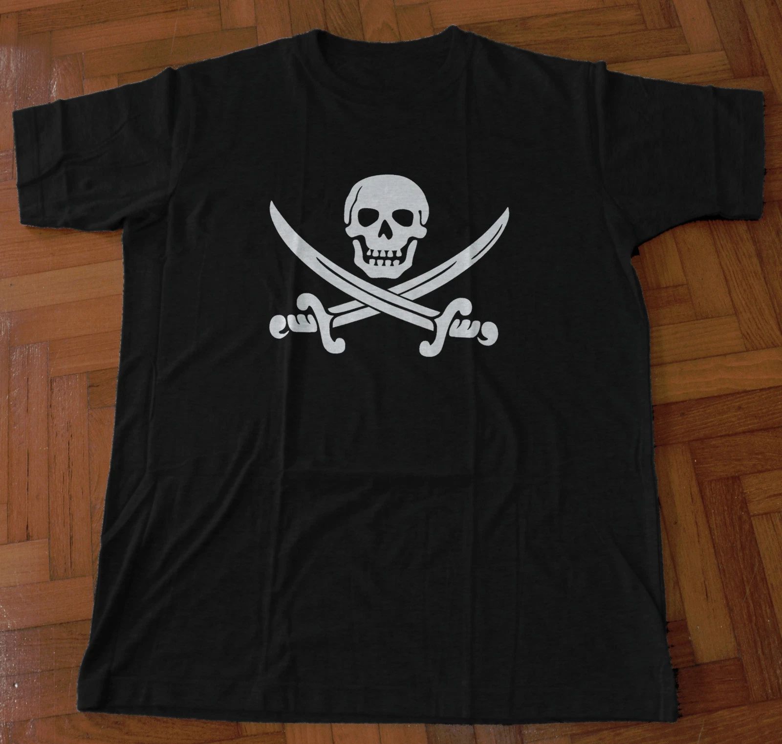 Jolly Roger Screen Printed T-Shirt Pirate Calico Jack Skull Cross Swords Sails Unisex T-shirt, Sweatshirt, Hoodie, Long Sleeve Tee - T-Shirt, Sweatshirt, Hoodie