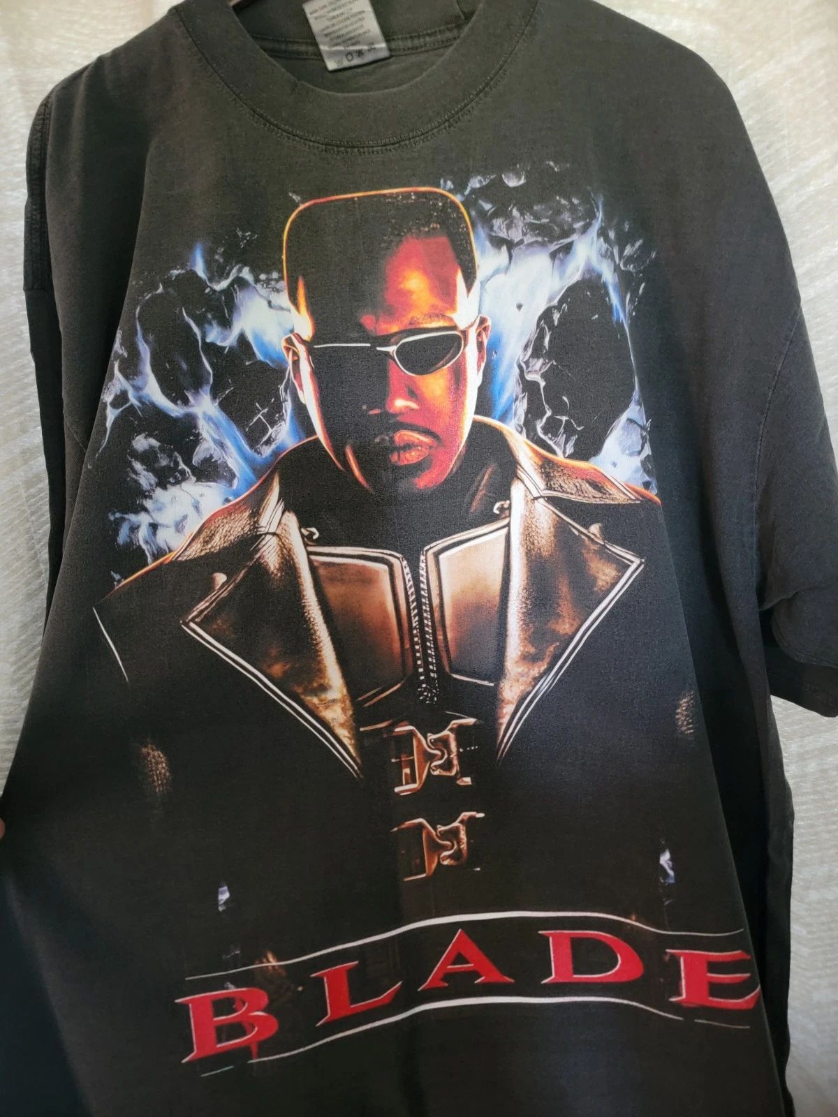BLADE  ON A SHAKA HEAVYWEIGHT  T "OVERSIZED FIT Unisex T-shirt, Sweatshirt, Hoodie, Long Sleeve Tee - T-Shirt, Sweatshirt, Hoodie