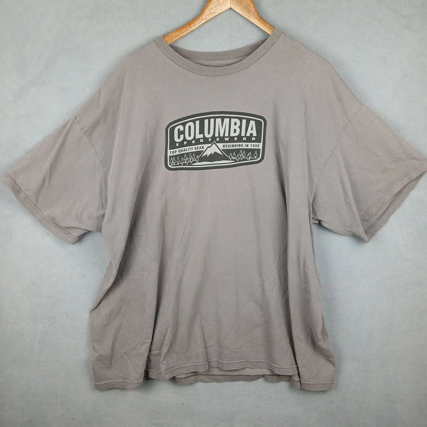 Columbia T Shirt Men 2XL Taupe Cotton Graphic Print Sepollout Logo Everyday Wear Unisex T-shirt, Sweatshirt, Hoodie, Long Sleeve Tee - T-Shirt, Sweatshirt, Hoodie