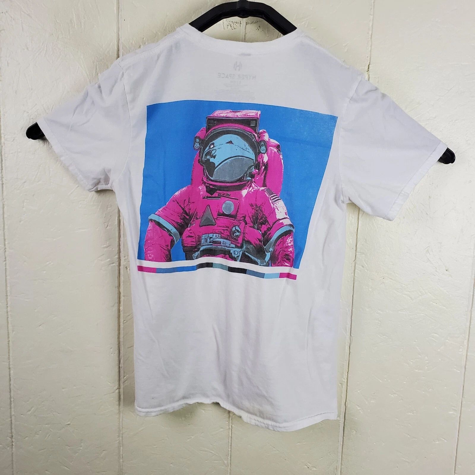 NASA Shirt Mens Small White Crew Neck Short Sleeve Stretch Graphic Pullover Unisex T-shirt, Sweatshirt, Hoodie, Long Sleeve Tee - T-Shirt, Sweatshirt, Hoodie
