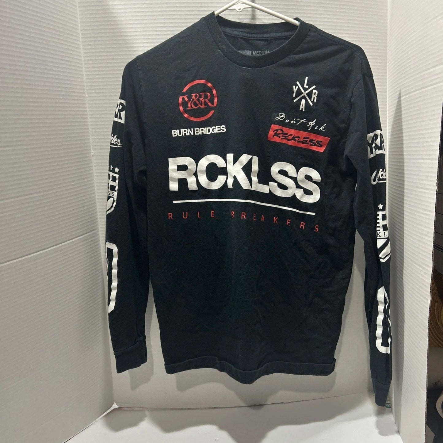 Young & Reckess Shirt Mens M Black Long Sleeve Graphic Logo Shirt H29 Unisex T-shirt, Sweatshirt, Hoodie, Long Sleeve Tee - T-Shirt, Sweatshirt, Hoodie
