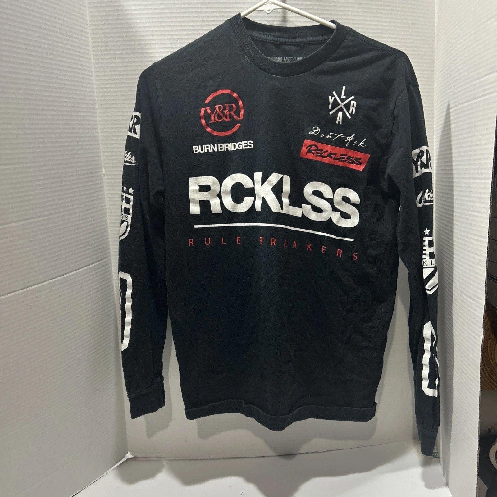 Young & Reckess Shirt Mens M Black Long Sleeve Graphic Logo Shirt H29 Unisex T-shirt, Sweatshirt, Hoodie, Long Sleeve Tee - T-Shirt, Sweatshirt, Hoodie