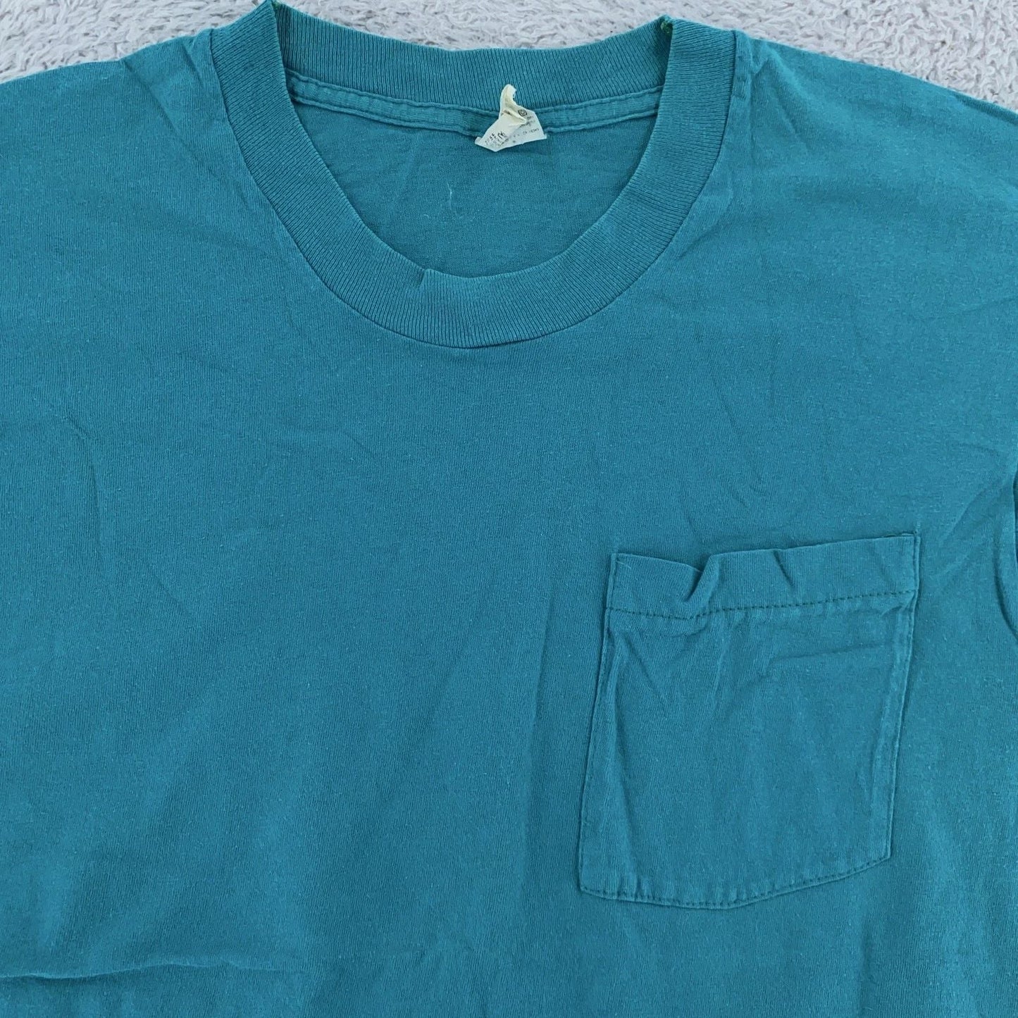 Vintage 90s Blank Teal Fruit of the Loom Pocket T-Shirt Mens Medium Crewneck USA Unisex T-shirt, Sweatshirt, Hoodie, Long Sleeve Tee - T-Shirt, Sweatshirt, Hoodie