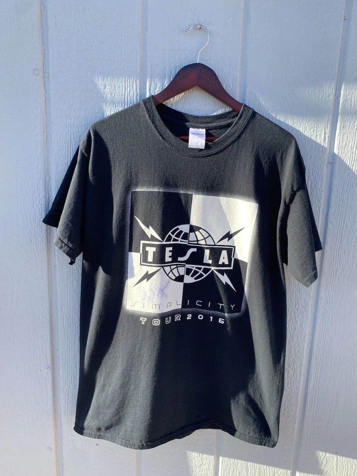 2016 Tesla Simple City Tour Signed Autograph Mens Large Black Shirt Unisex T-shirt, Sweatshirt, Hoodie, Long Sleeve Tee - T-Shirt, Sweatshirt, Hoodie