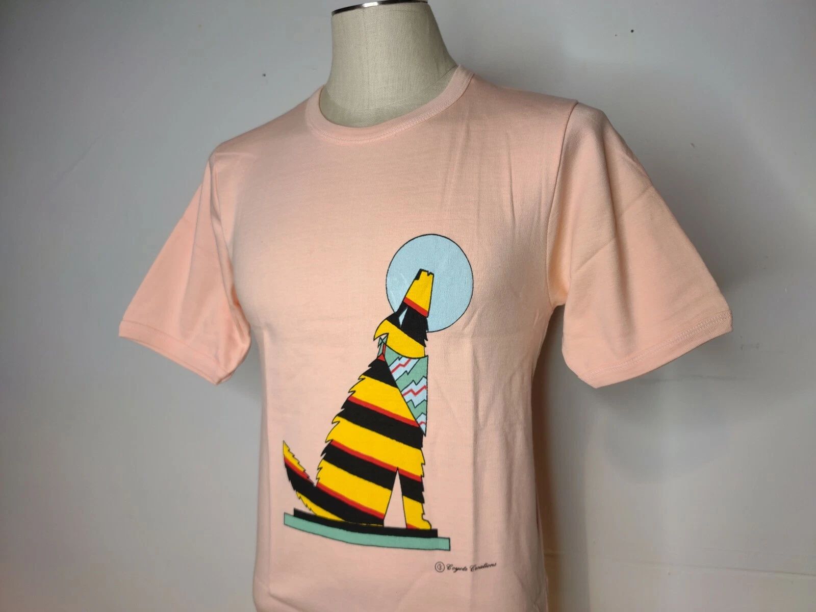 Vintage Southwest Stripe Wolf Moon Peach T Shirt Medium Stretch Unworn Unisex T-shirt, Sweatshirt, Hoodie, Long Sleeve Tee - T-Shirt, Sweatshirt, Hoodie